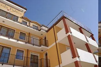**** Apartmanhotel Ferretti Residence Garda Palace Peschiera del Garda Olaszország